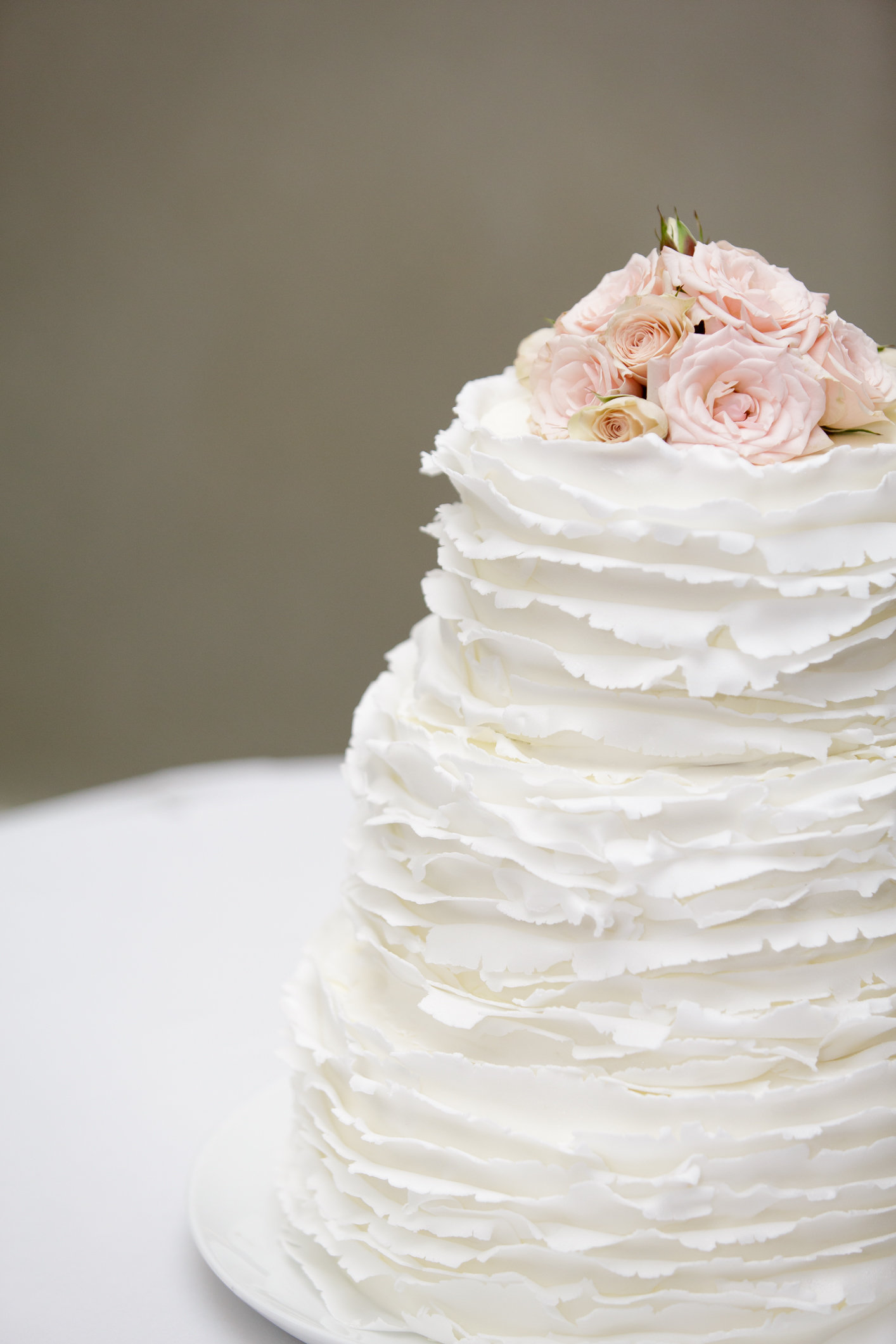 Hilton Sandestin Baker Creates Beachinspired Destin FL Wedding Cakes