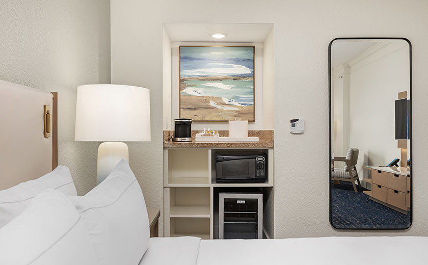 Hotel room wet bar