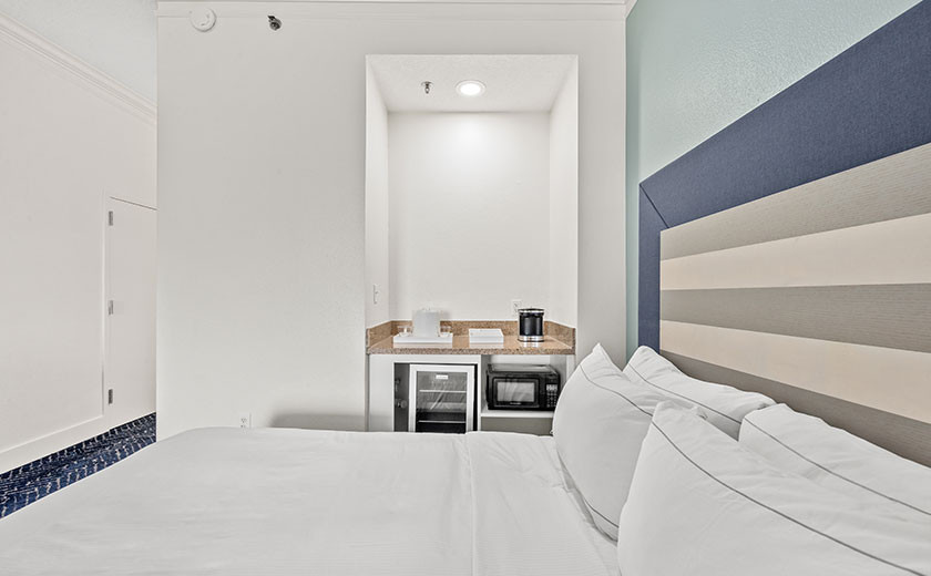 Destin hotel room